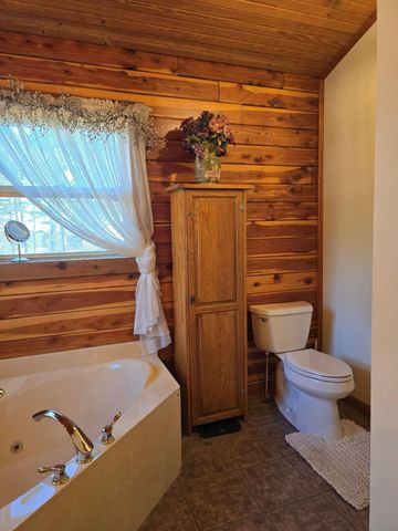 000 County Road 181-286, Willow Springs, MO 65793