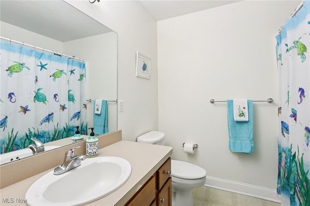 15400 Overture Drive, Newbury, OH 44065