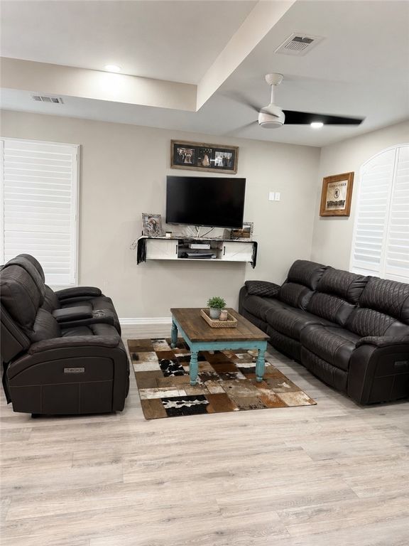 707 West Evans Street, Hearne, TX 77859 — photo 4