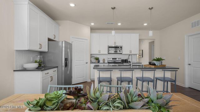 429 Thistle Meadow Lane, Aberdeen, NC 28315