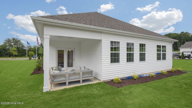 429 Thistle Meadow Lane, Aberdeen, NC 28315