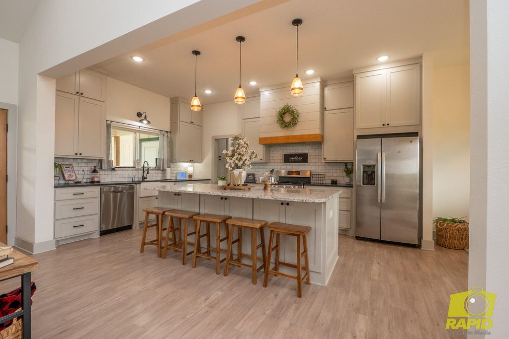 Image 12 of property listing at 13785 S Dove Creek Road, San Angelo, TX 76904