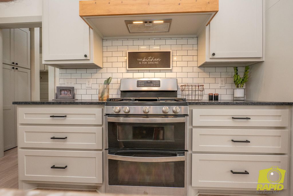 Image 16 of property listing at 13785 S Dove Creek Road, San Angelo, TX 76904