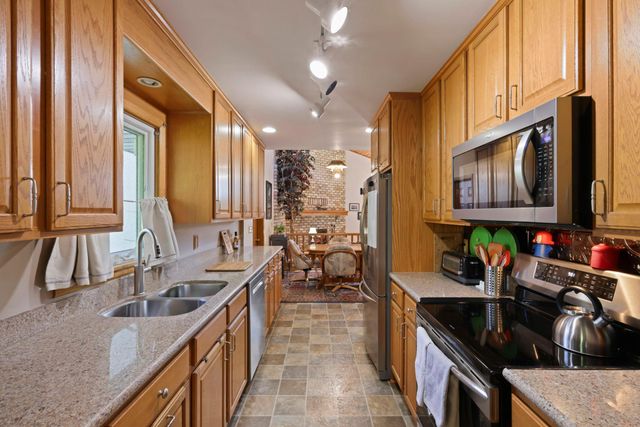 65 Logan Avenue E, West Saint Paul, MN 55118
