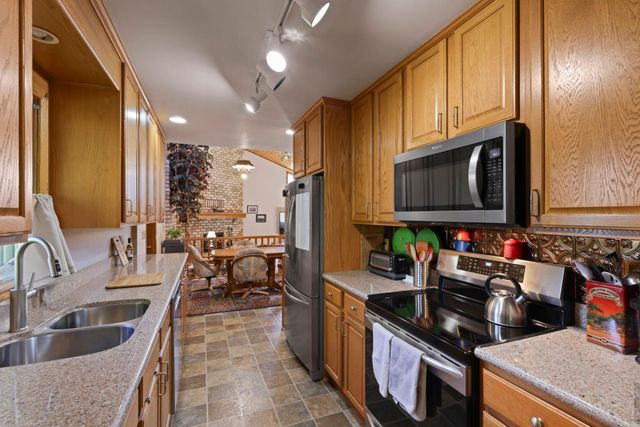 65 Logan Avenue E, West Saint Paul, MN 55118