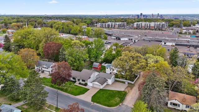 65 Logan Avenue E, West Saint Paul, MN 55118