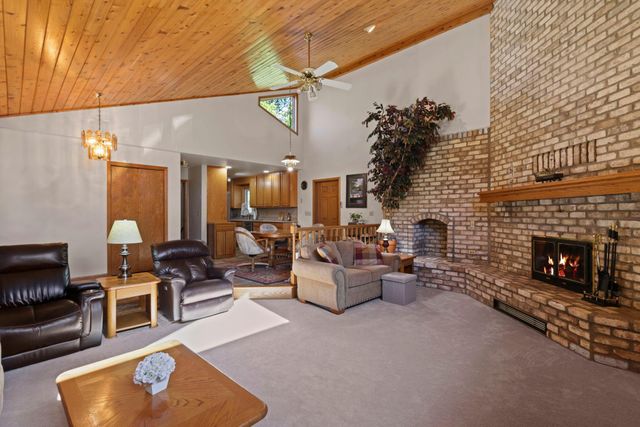 65 Logan Avenue E, West Saint Paul, MN 55118
