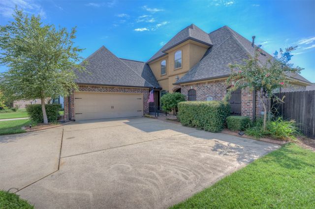 520 Falling Water Circle, Bossier City, LA 71112