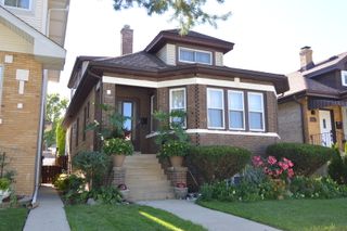 7843 W Cressett Drive, Elmwood Park, IL 60707