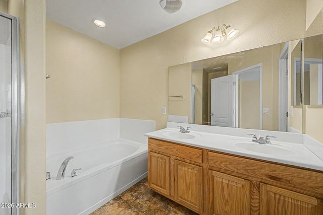 8776 W DREYFUS Drive, Peoria, AZ 85381