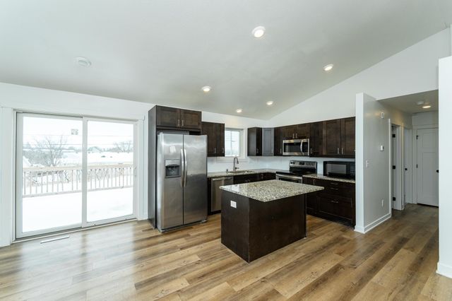 3112 Eastwood Road SE, Rochester, MN 55904