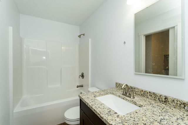 3112 Eastwood Road SE, Rochester, MN 55904