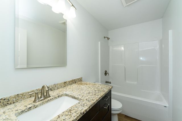 3112 Eastwood Road SE, Rochester, MN 55904