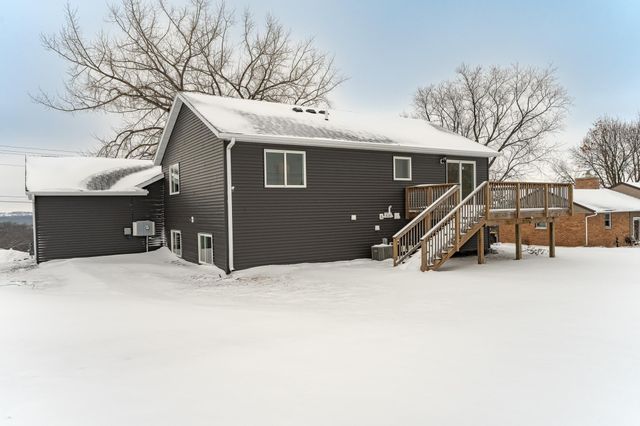3112 Eastwood Road SE, Rochester, MN 55904