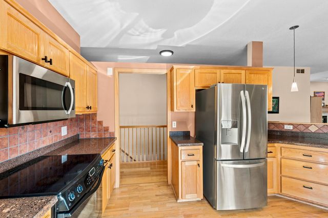 734 Gilfillan Lane, White Bear Twp, MN 55127
