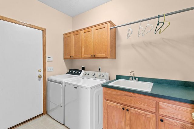 734 Gilfillan Lane, White Bear Twp, MN 55127