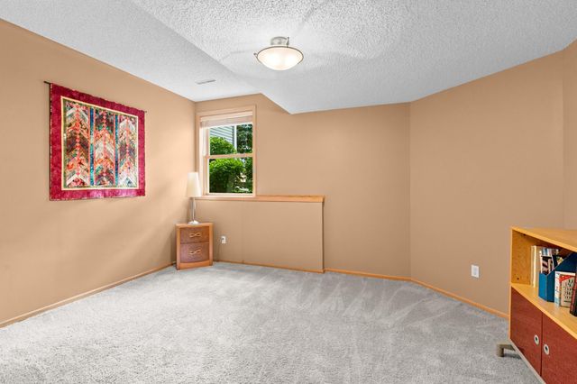 734 Gilfillan Lane, White Bear Twp, MN 55127