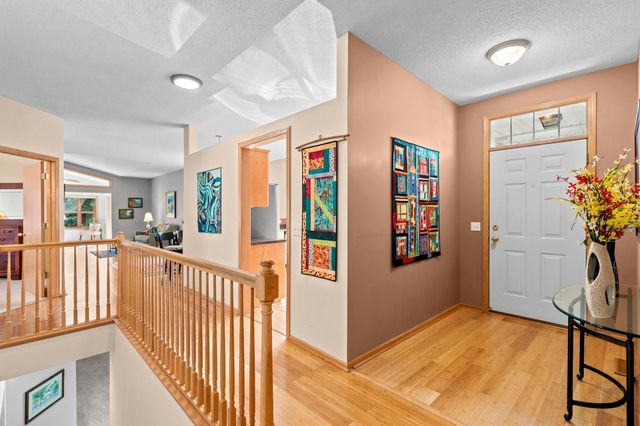 734 Gilfillan Lane, White Bear Twp, MN 55127