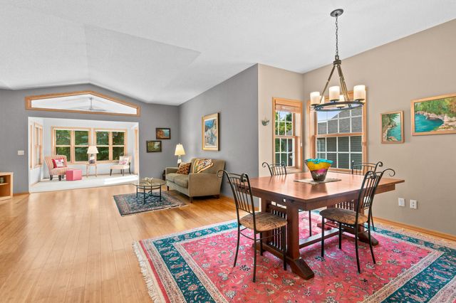 734 Gilfillan Lane, White Bear Twp, MN 55127