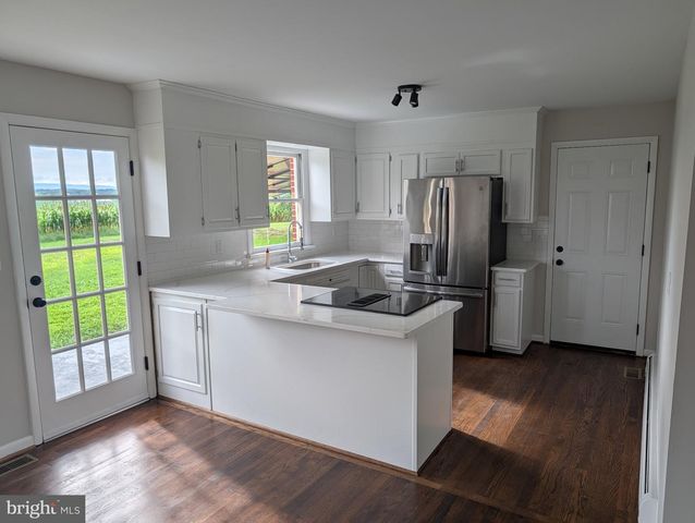 13819 BROADFORDING CHURCH RD, Hagerstown, MD 21740