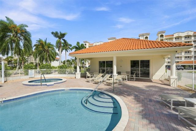 17735 GULF BOULEVARD 204, Redington Shores, FL 33708