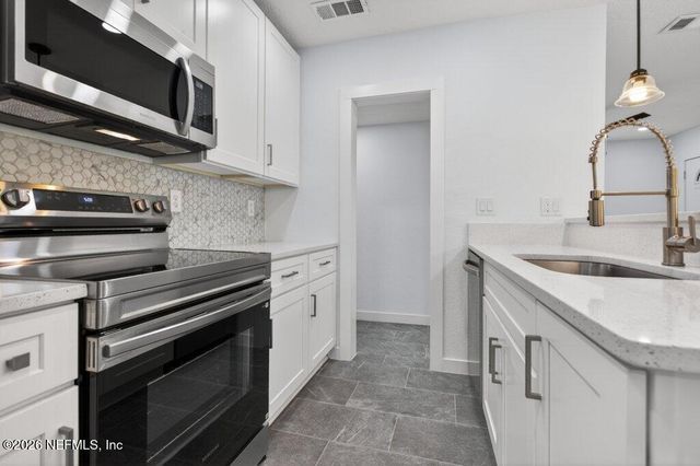 536 SAPELO Road, Jacksonville, FL 32216