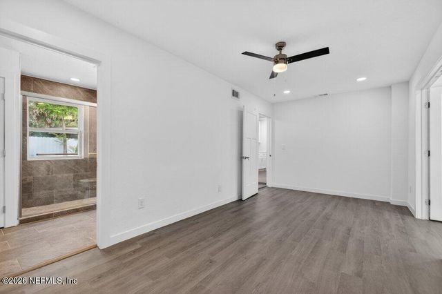536 SAPELO Road, Jacksonville, FL 32216
