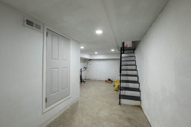 2117 MOUNTAIN ST, Philadelphia, PA 19145