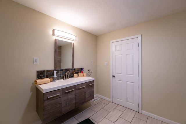 2117 MOUNTAIN ST, Philadelphia, PA 19145