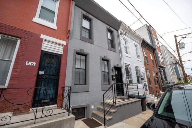 2117 MOUNTAIN ST, Philadelphia, PA 19145