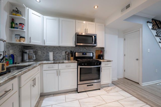 2117 MOUNTAIN ST, Philadelphia, PA 19145