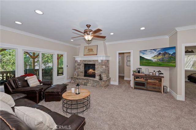757 Nadelhorn Drive, Lake Arrowhead, CA 92352