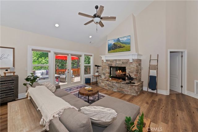 757 Nadelhorn Drive, Lake Arrowhead, CA 92352