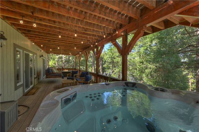 757 Nadelhorn Drive, Lake Arrowhead, CA 92352