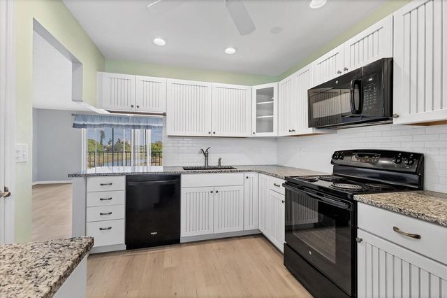 4080 IRONWOOD CIRCLE W 306C, Bradenton, FL 34209