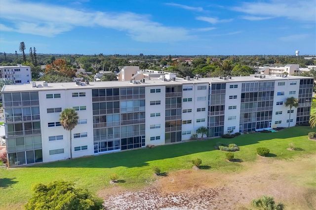 4080 IRONWOOD CIRCLE W 306C, Bradenton, FL 34209