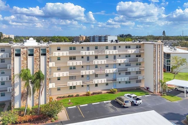 4080 IRONWOOD CIRCLE W 306C, Bradenton, FL 34209