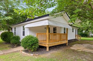 1009 N Hawthorne Street, Chattanooga, TN 37406