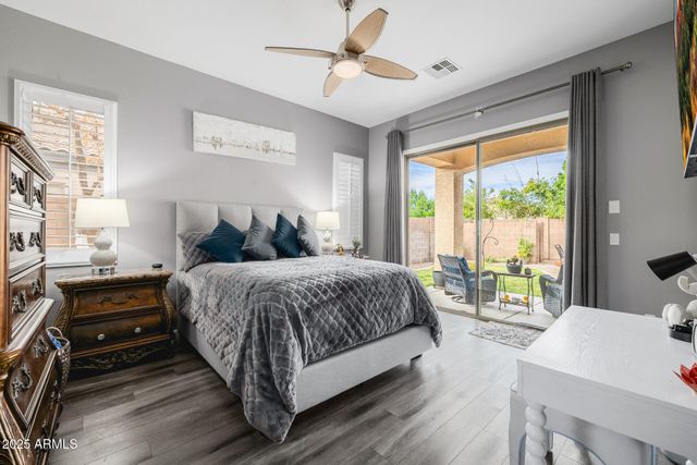 6816 S PINEHURST Drive, Gilbert, AZ 85298