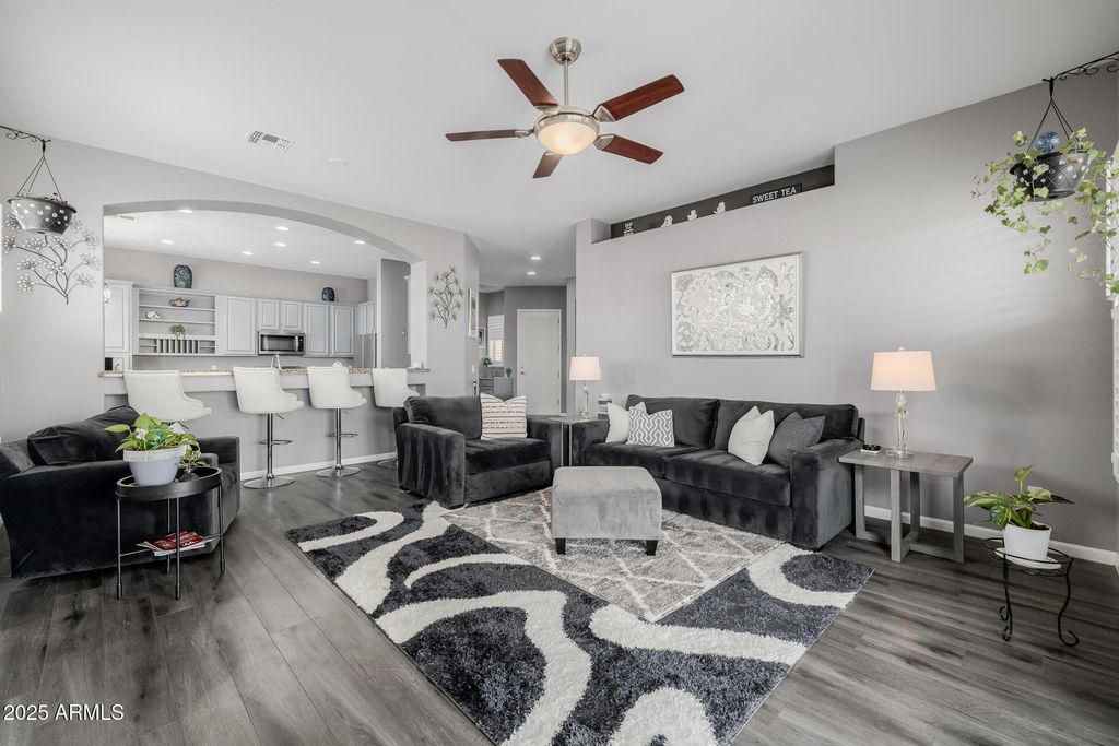Image 13 of property listing at 6816 S PINEHURST Drive, Gilbert, AZ 85298