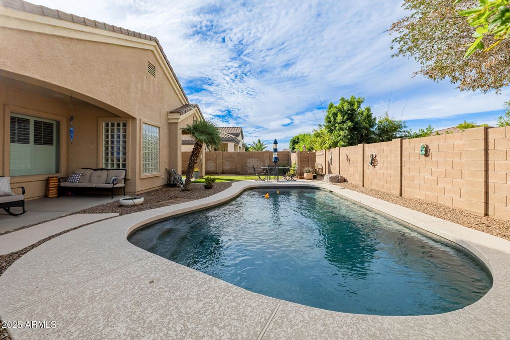 Image 45 of property listing at 6816 S PINEHURST Drive, Gilbert, AZ 85298