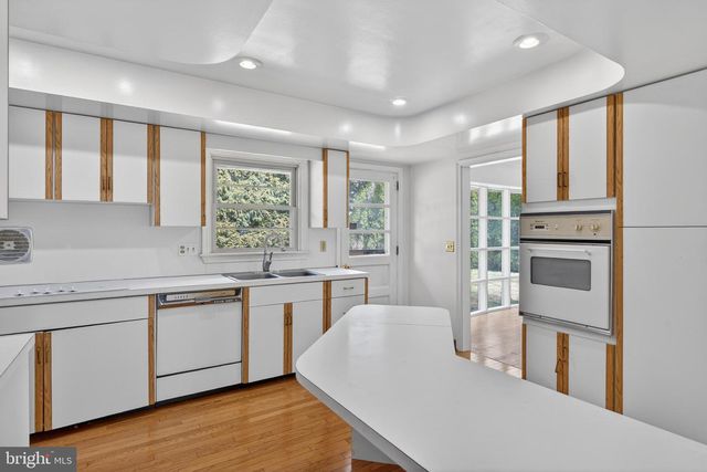 325 MURRY HILL DR, Lancaster, PA 17601