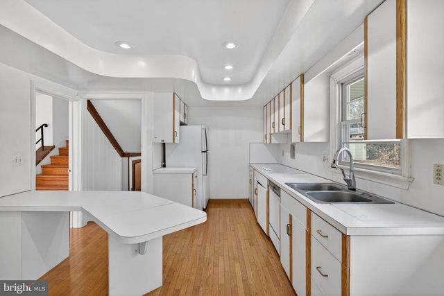 325 MURRY HILL DR, Lancaster, PA 17601