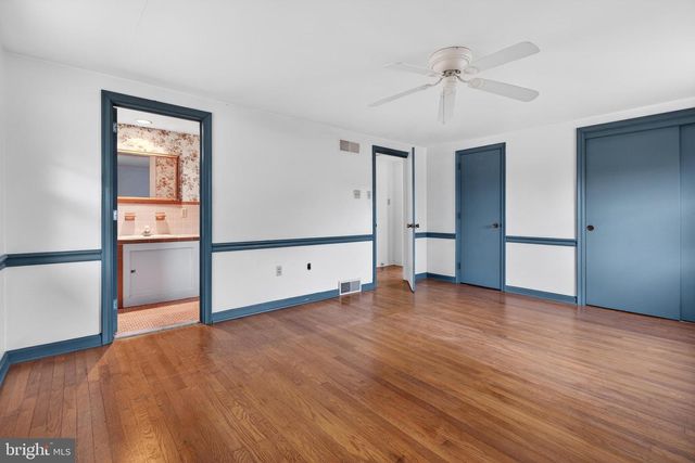 325 MURRY HILL DR, Lancaster, PA 17601