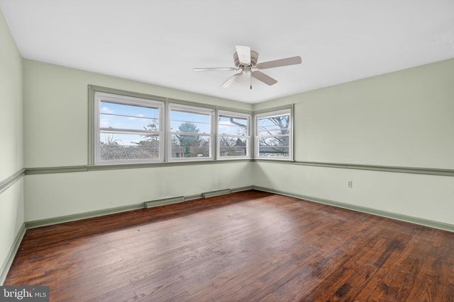 325 MURRY HILL DR, Lancaster, PA 17601