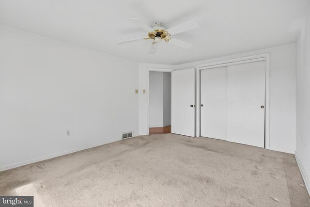 325 MURRY HILL DR, Lancaster, PA 17601