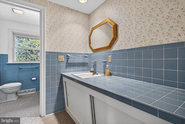 325 MURRY HILL DR, Lancaster, PA 17601