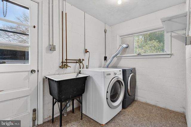 325 MURRY HILL DR, Lancaster, PA 17601