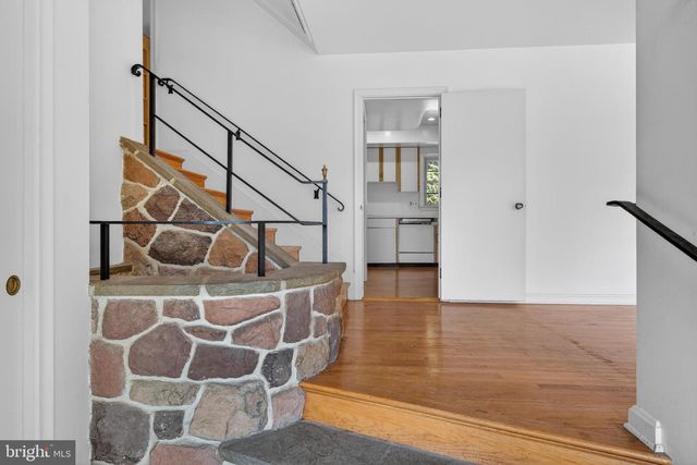 325 MURRY HILL DR, Lancaster, PA 17601