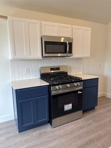 949 S Buffalo Lane, Mustang, OK 73064